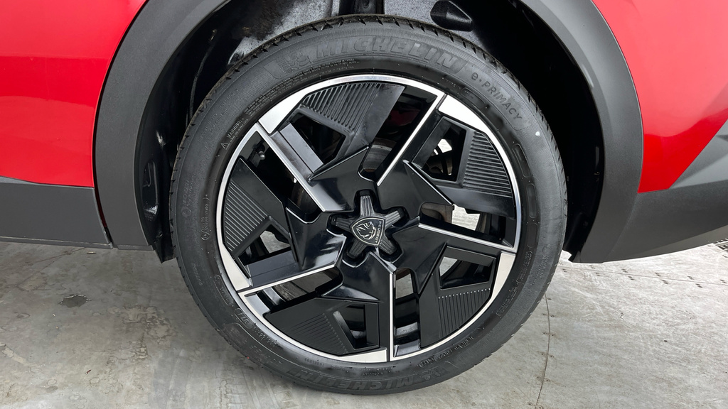 Peugeot 408 1.2 Puretech Allure 130 Eat8 Grey #28