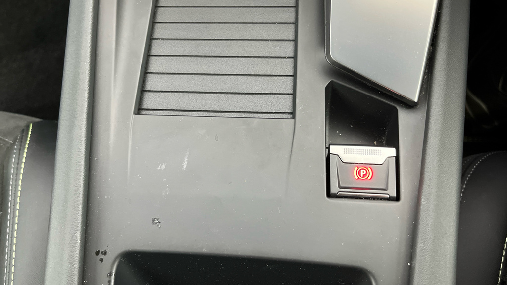 Peugeot 408 1.2 Puretech Allure 130 Eat8 Grey #13