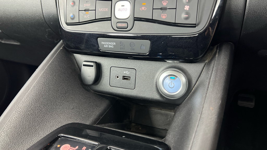 Nissan Leaf 40Kwh Tekna Cwvehiclemarketing Silver #12