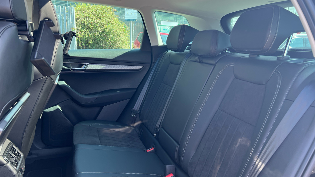Skoda Karoq Se L Edition 1.5 Tsi 150 Ps Dsg Silver #26