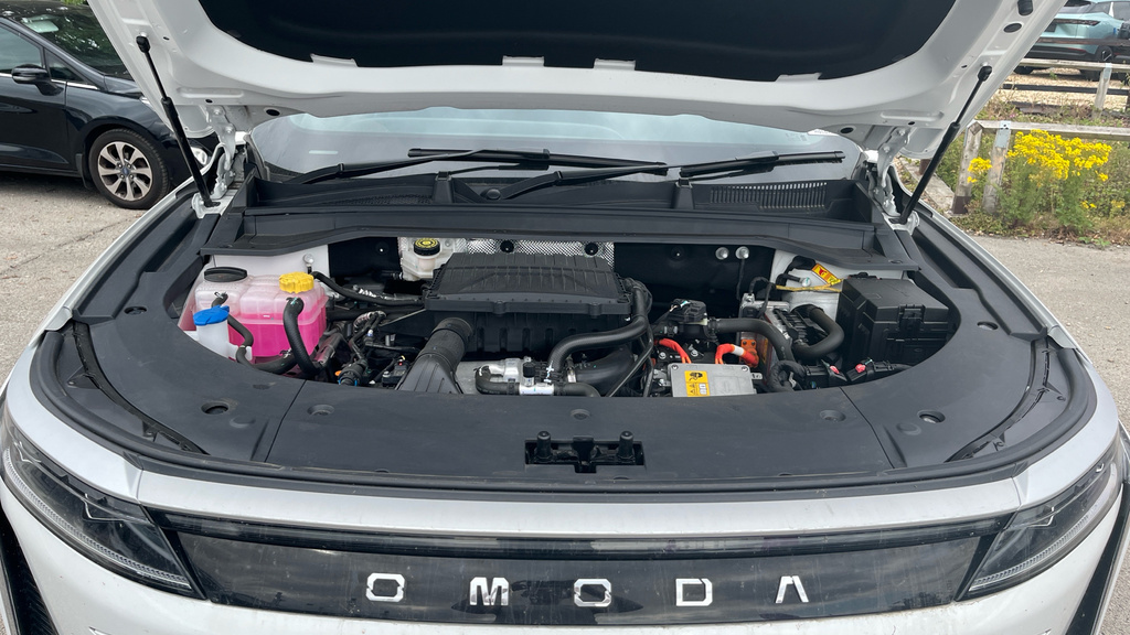 Omoda 9 1.5T Shs 34.46Kwh Noble Suv Plug In Hyb Black #16
