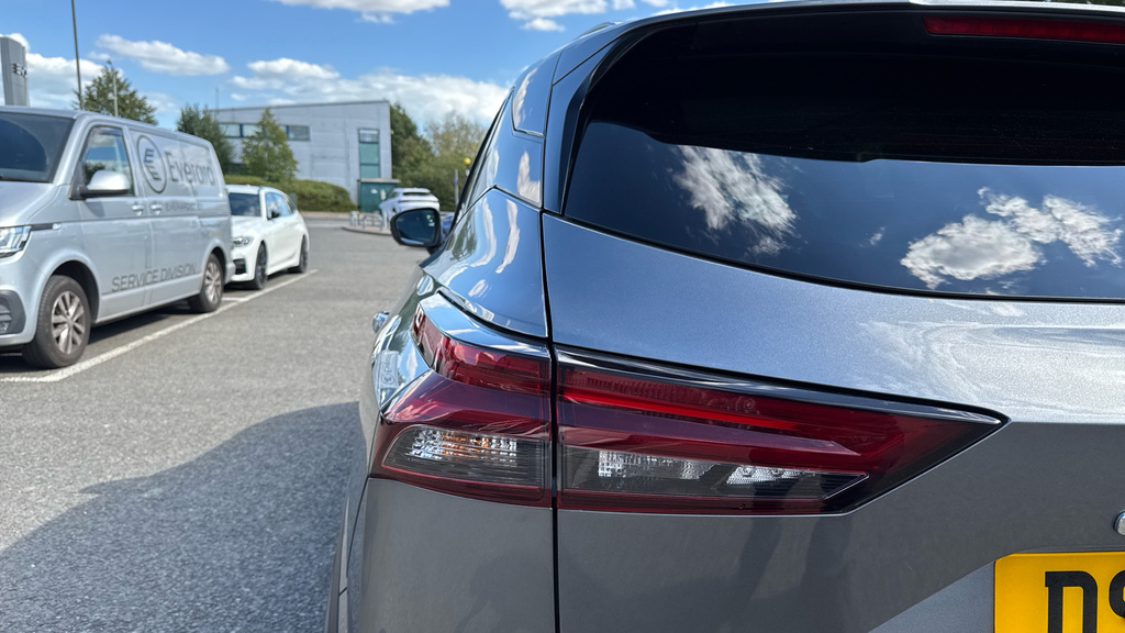 Nissan Qashqai 1.3 Dig-t Mh Acenta Premium Grey #38