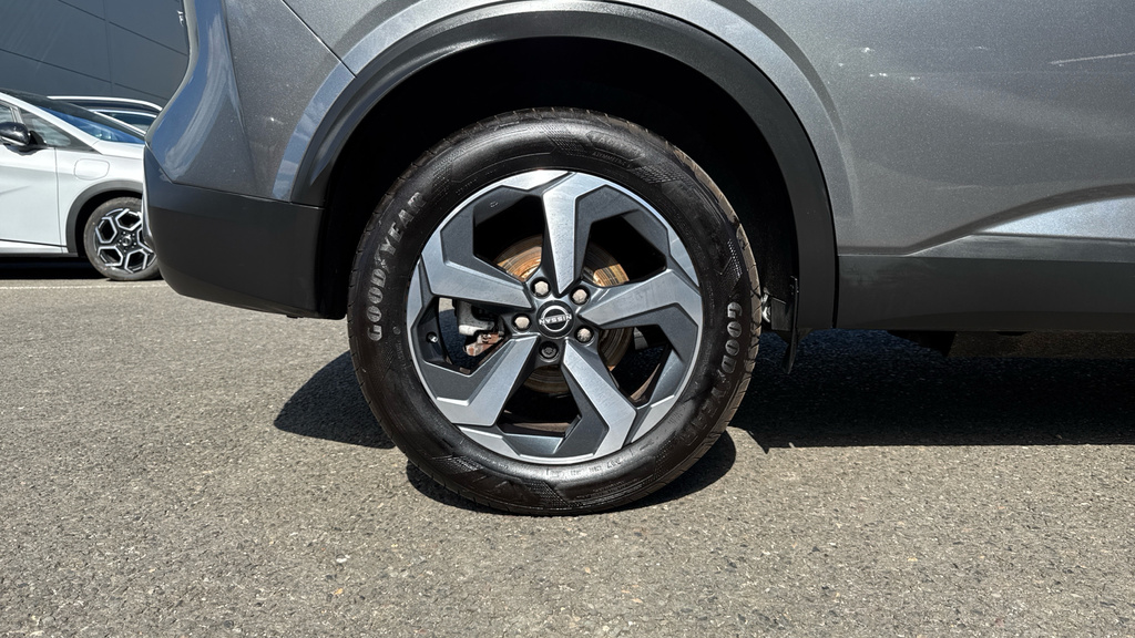Nissan Qashqai 1.3 Dig-t Mh Acenta Premium Grey #17