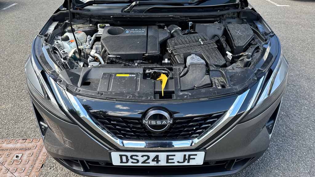 Nissan Qashqai 1.3 Dig-t Mh Acenta Premium Grey #16