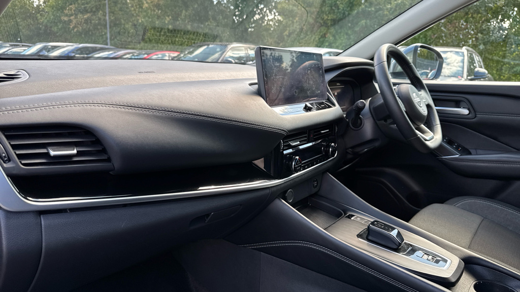 Nissan Qashqai 1.3 Dig-t Mh Acenta Premium Grey #10