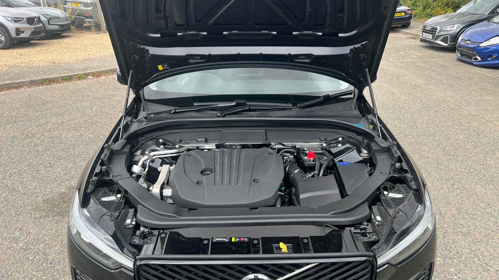 Volvo XC60 2.0 B5 Mhev Plus Black Edition Awd Euro 6 S #19