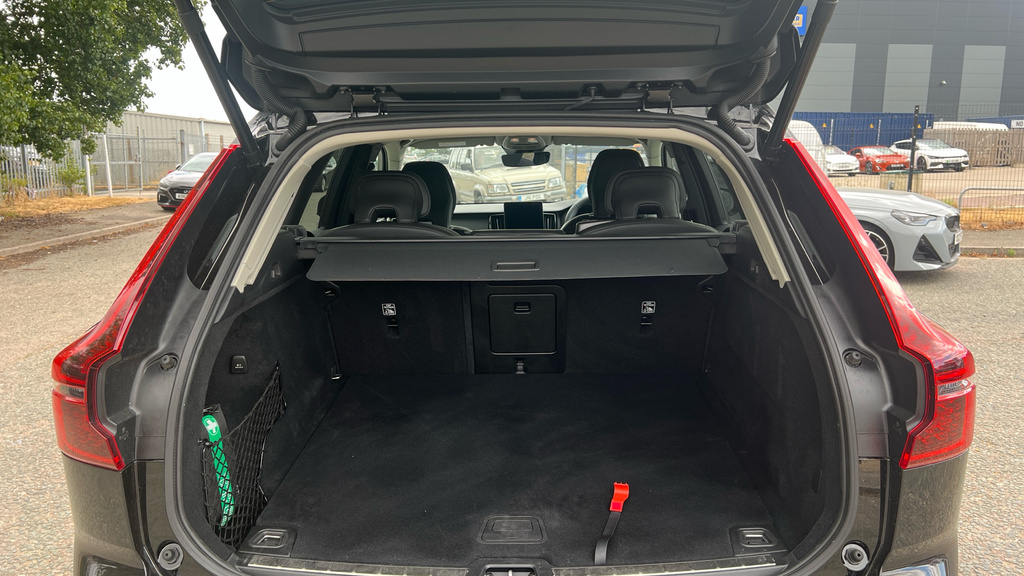 Volvo XC60 2.0 B5 Mhev Plus Black Edition Awd Euro 6 S #18