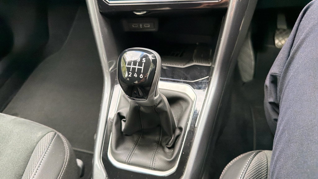 Volkswagen T-Roc 1.5 Tsi Black Edition Dsg Silver #38