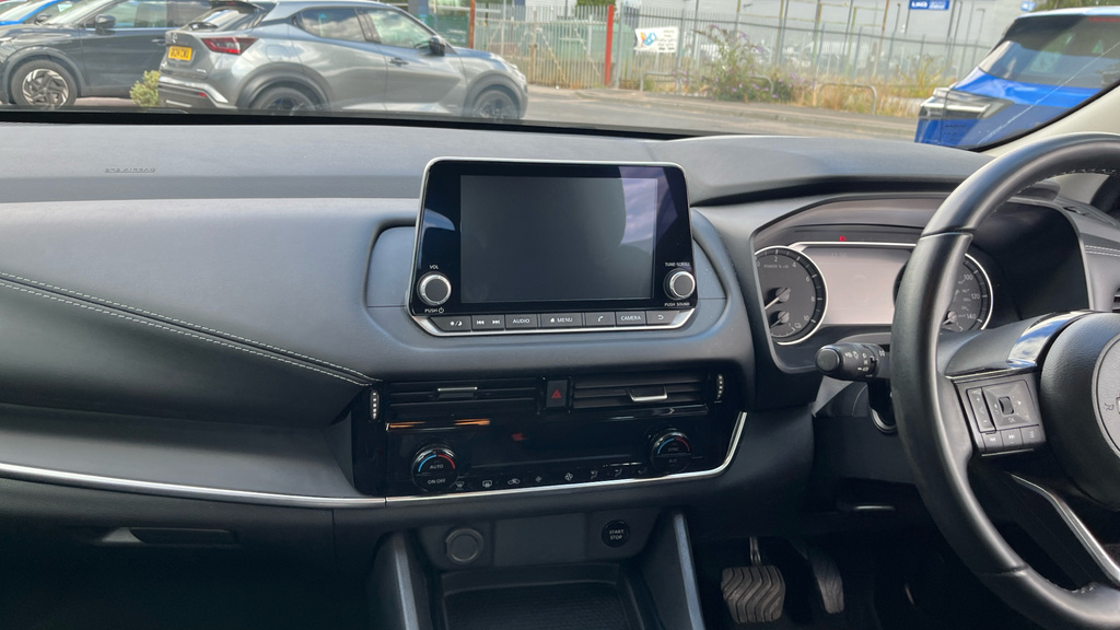 Nissan Qashqai 1.5 E-power N-connecta Silver #12