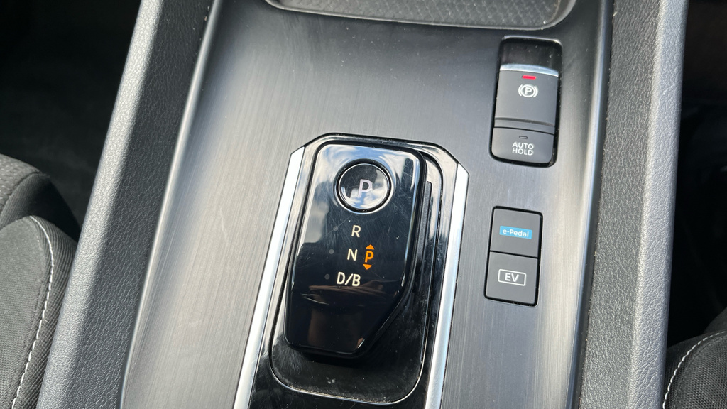 Nissan Qashqai 1.5 E-power N-connecta Silver #33