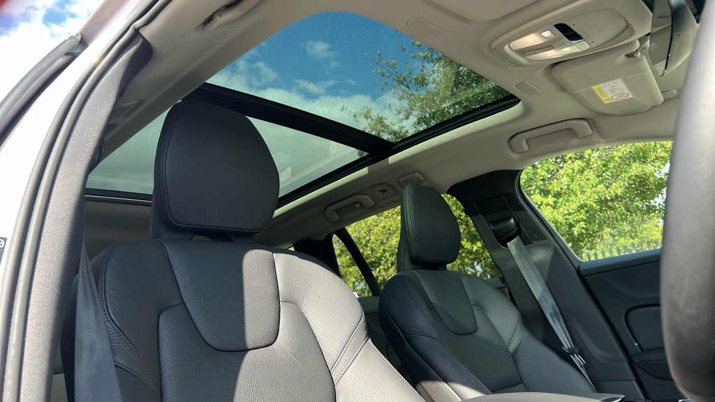Volvo V60 B4 Mild Hybrid Plus Dark - 2025 74 Blue #38