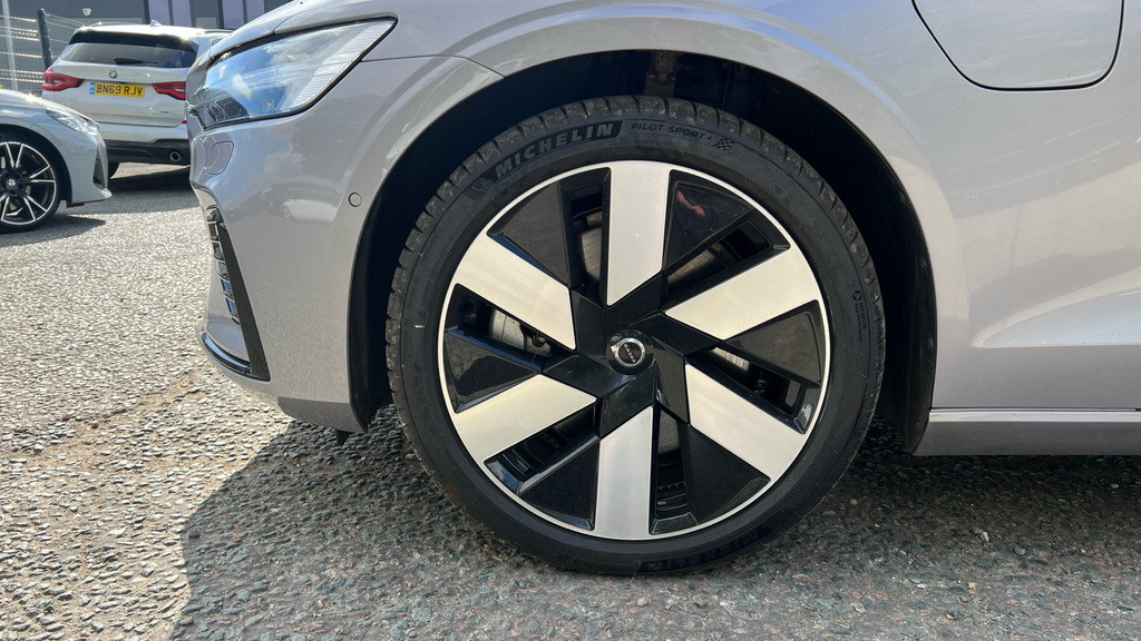 Volvo V60 B4 Mild Hybrid Plus Dark - 2025 74 Blue #22