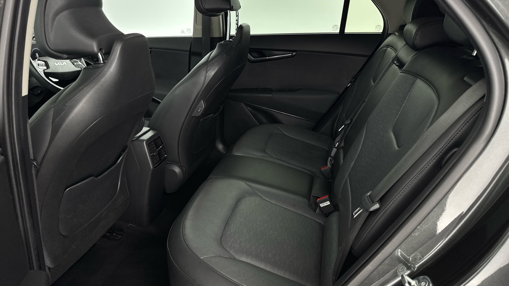 Kia e-Niro Kia Niro 64.8Kwh 3 Suv 201 Bhp  #13