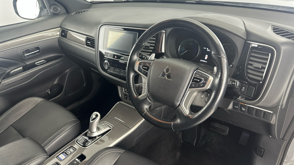 Mitsubishi Outlander Phev Juro Commercial 4Wd Brown #9