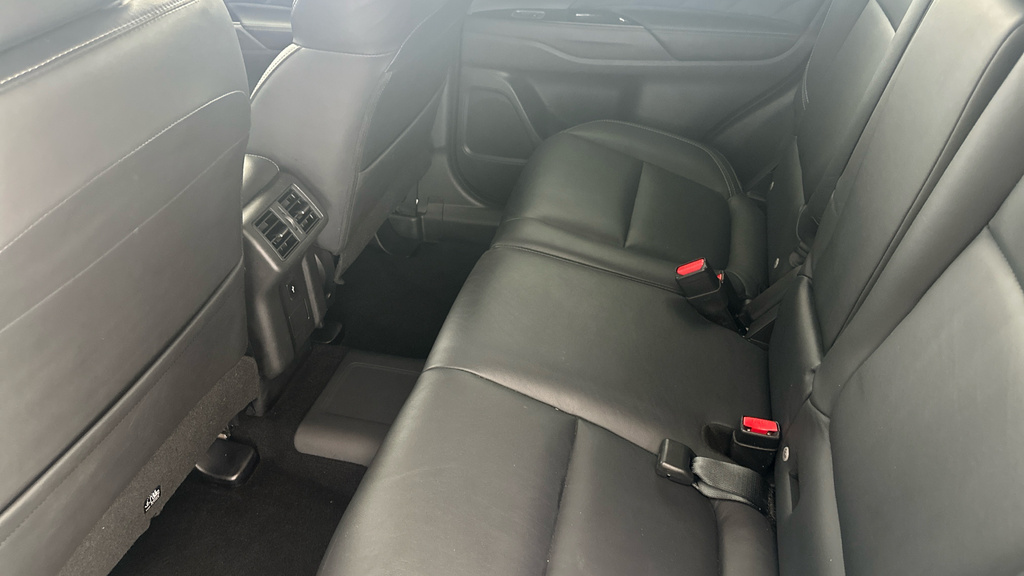 Mitsubishi Outlander Phev Juro Commercial 4Wd Brown #25