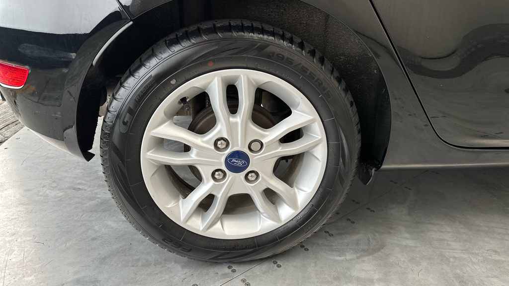 Ford Fiesta Fiesta Zetec Grey #20