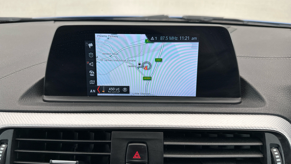 BMW 1 Series 118I 1.5 Sport Nav Hatchback Silver #13