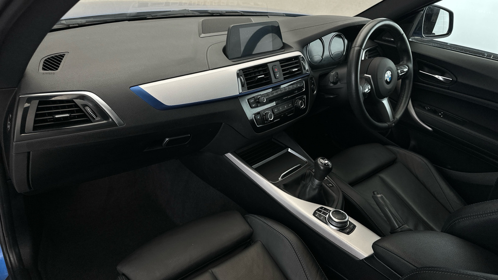 BMW 1 Series 118I 1.5 Sport Nav Hatchback Silver #11