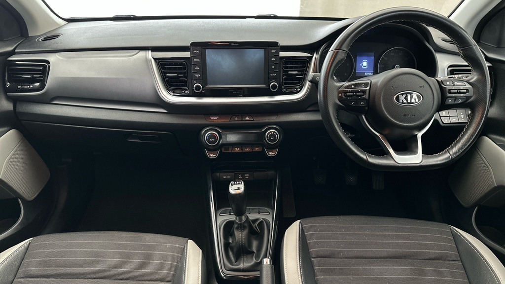 Kia Stonic 1.0 T Gdi Mixx Suv  #12