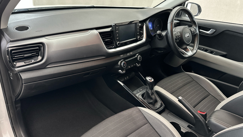 Kia Stonic 1.0 T Gdi Mixx Suv  #11