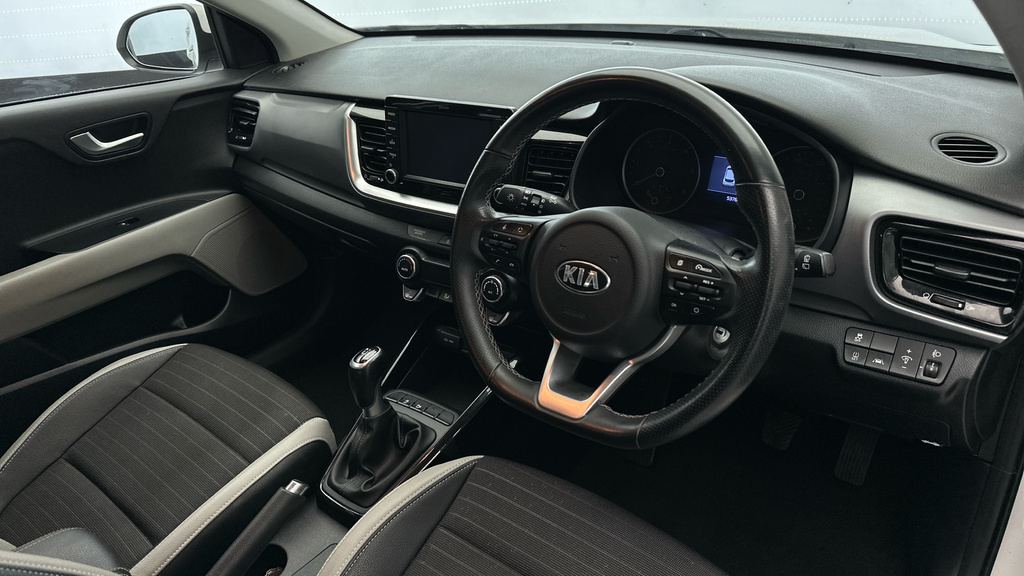 Kia Stonic 1.0 T Gdi Mixx Suv  #10
