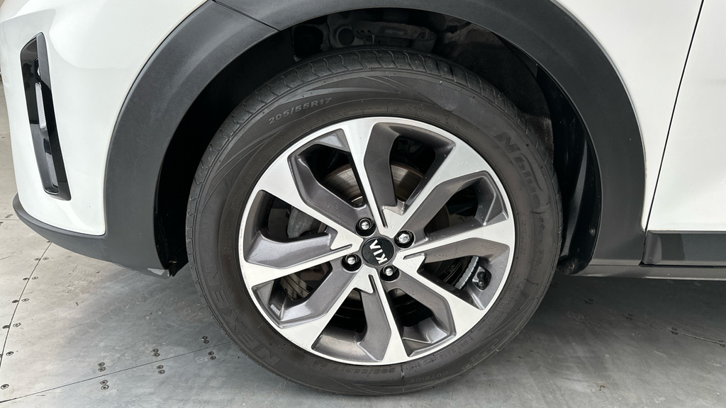 Kia Stonic 1.0 T Gdi Mixx Suv  #22