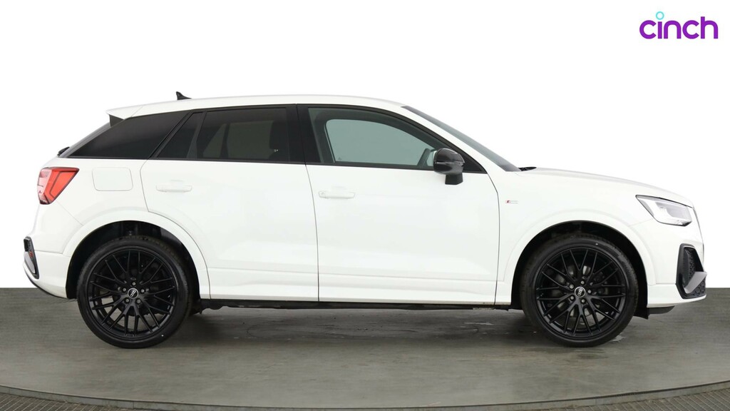 Audi Q2 1.5 Tfsi 35 Black Edition Suv S Tronic Black #2
