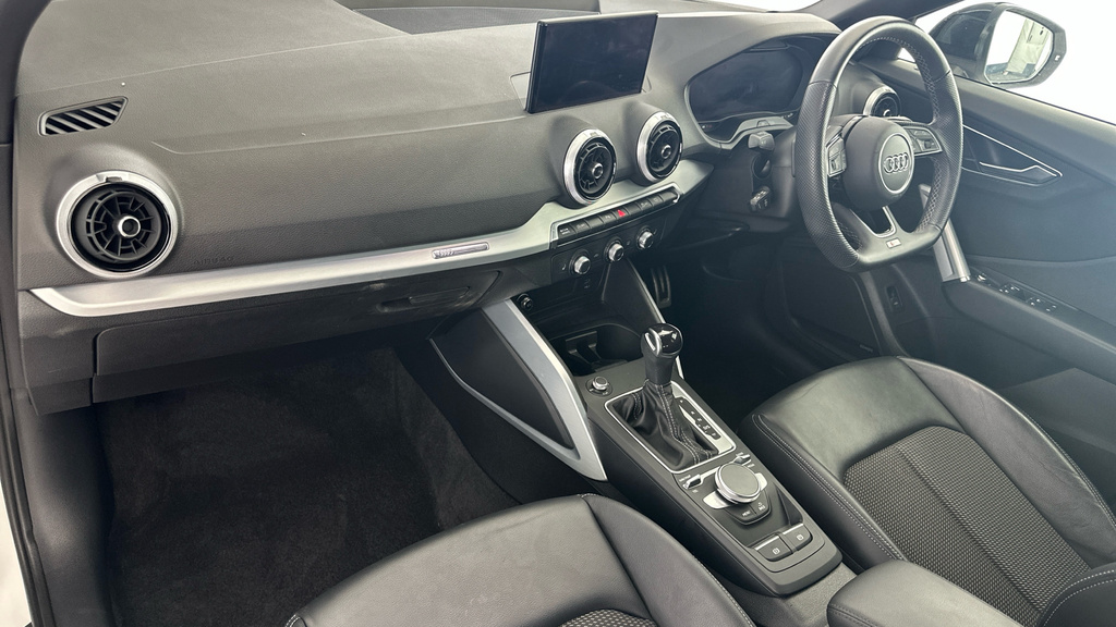 Audi Q2 1.5 Tfsi 35 Black Edition Suv S Tronic Black #15