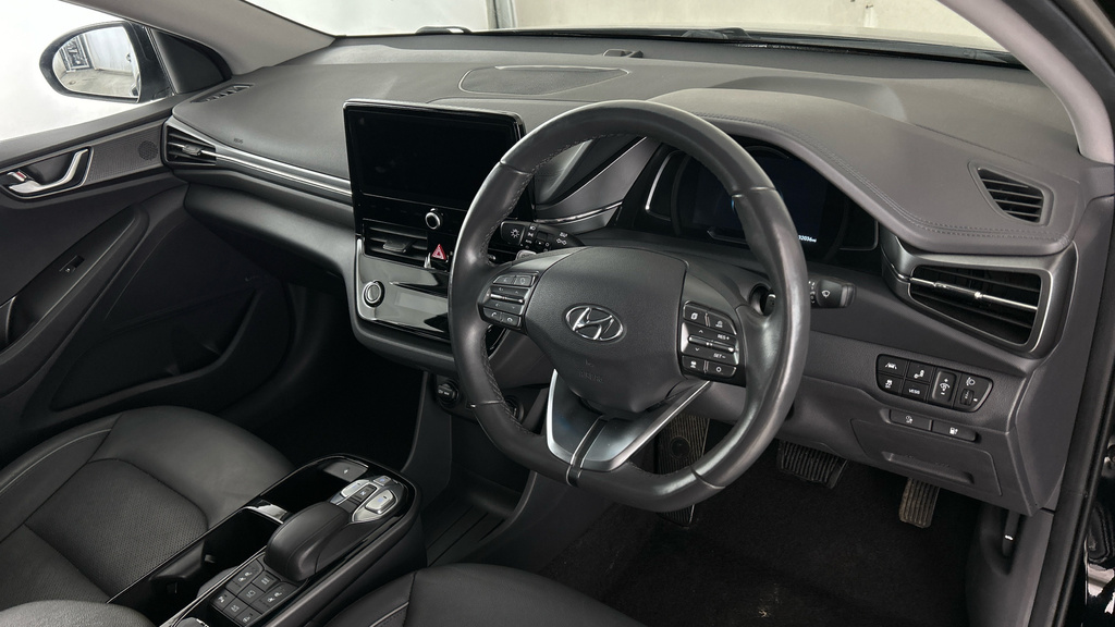 Hyundai Ioniq Premium Se Grey #11