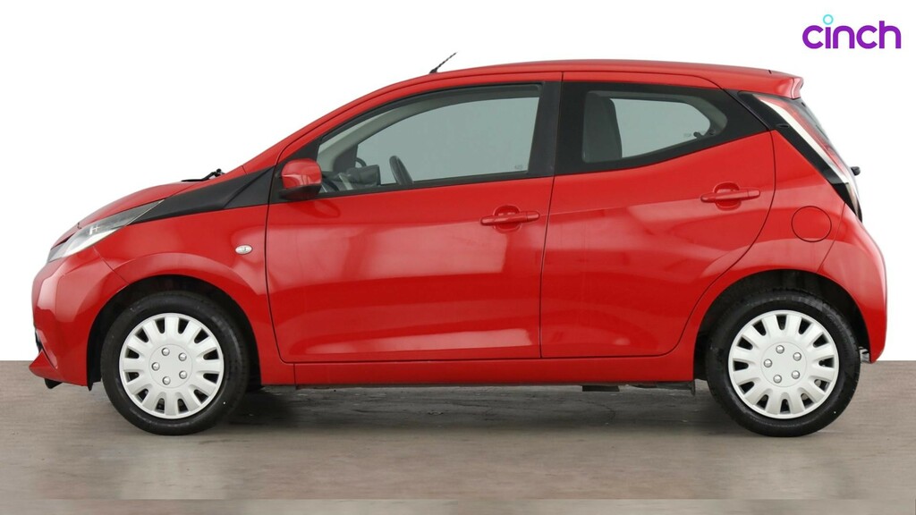 Toyota Aygo X 1L X-cite 4 Red #6