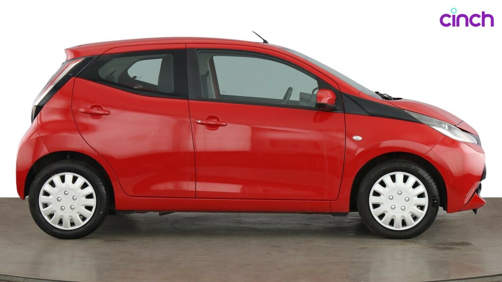 Toyota Aygo X 1L X-cite 4 Red #2