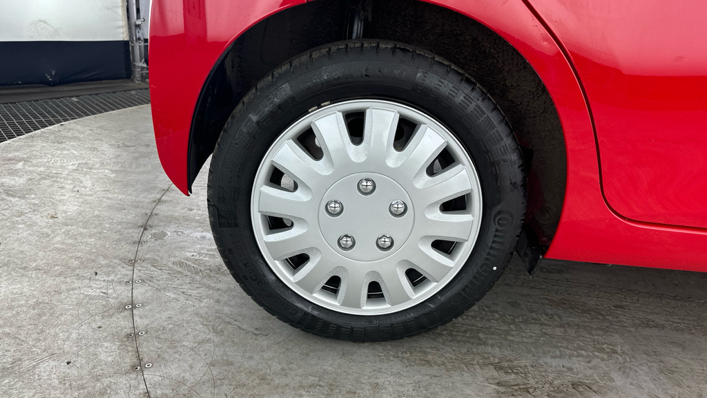 Toyota Aygo X 1L X-cite 4 Red #24