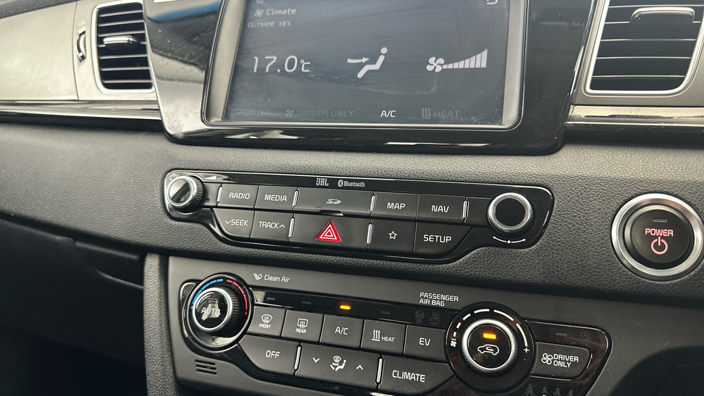 Kia e-Niro Kia Estate 150Kw 4 64Kwh White #18