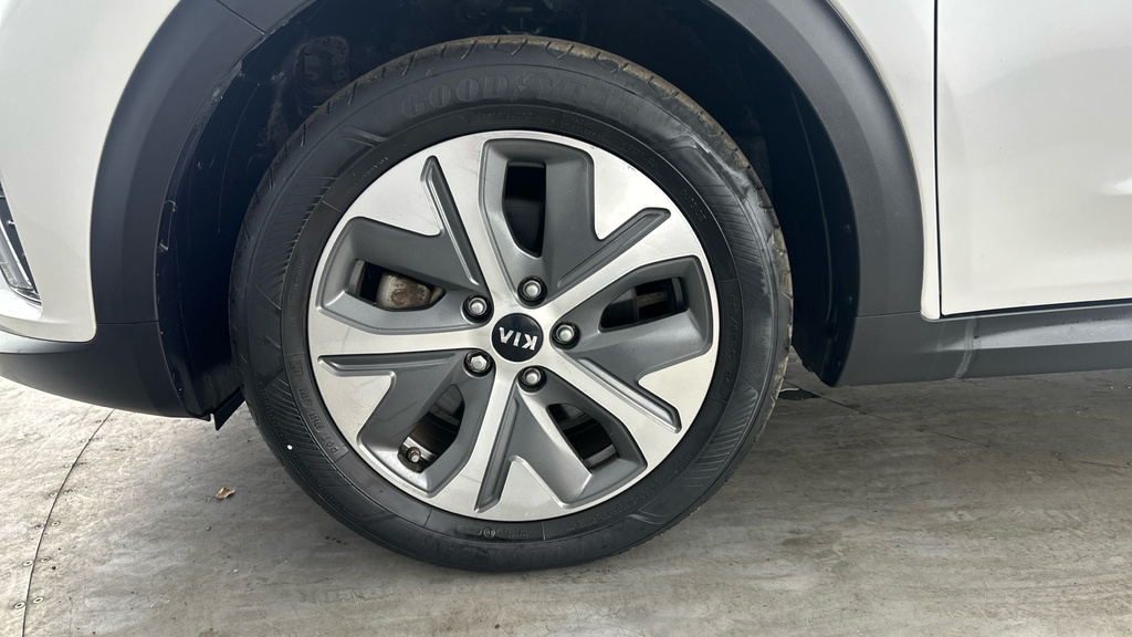 Kia e-Niro Kia Estate 150Kw 4 64Kwh White #26