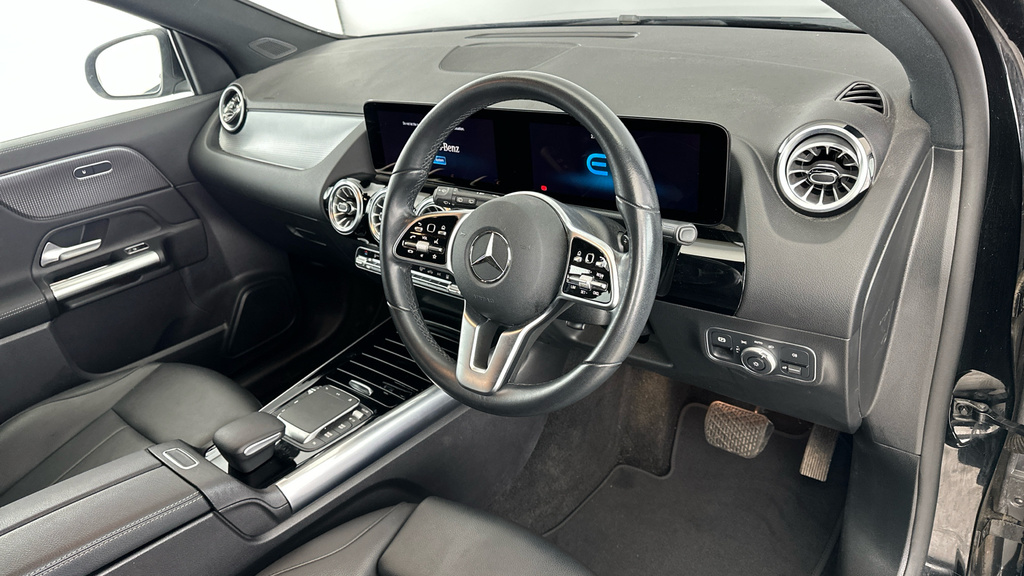 Mercedes-Benz EQA 250 140Kw Amg Line 66.5Kwh 2022 Black #9