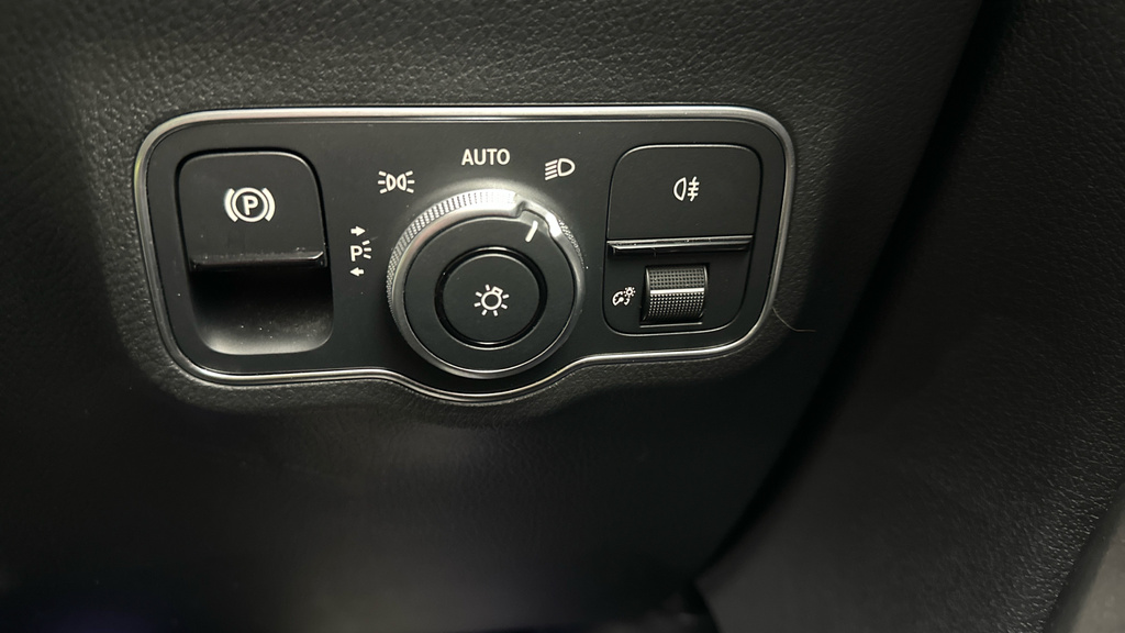 Mercedes-Benz EQA 250 140Kw Amg Line 66.5Kwh 2022 Black #10