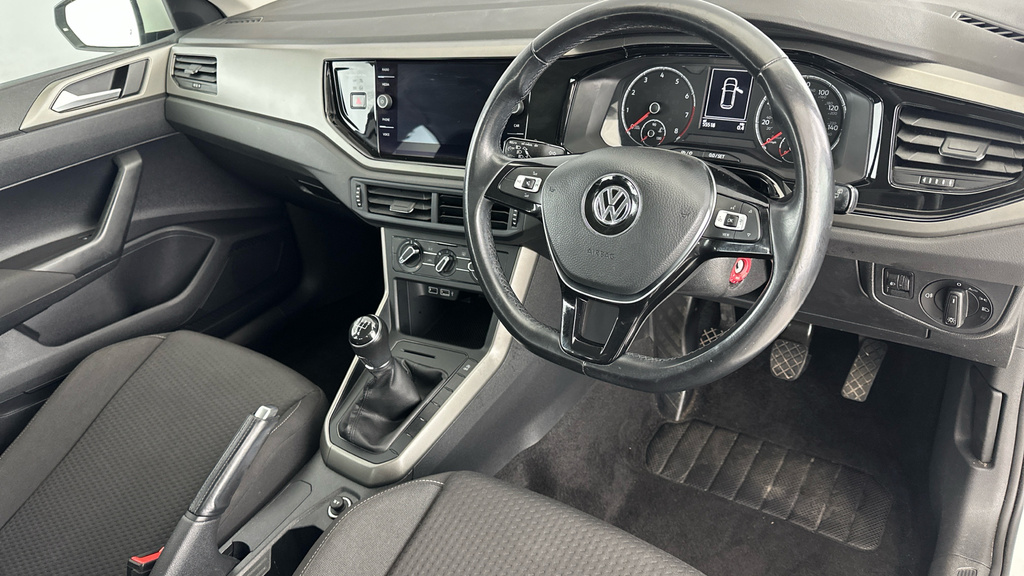 Volkswagen Polo Polo Match Tsi Black #9