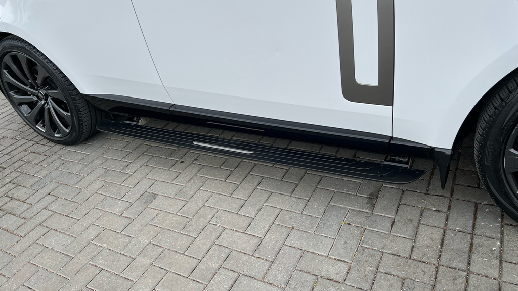 Land Rover Range Rover 3.0 P400 Estate Black #10