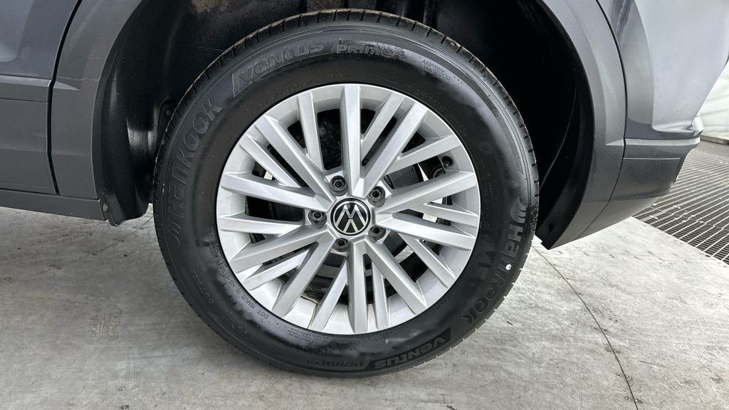 Volkswagen T-Roc 1.5 R-line Tsi Evo Dsg 148 Bhp Black #20