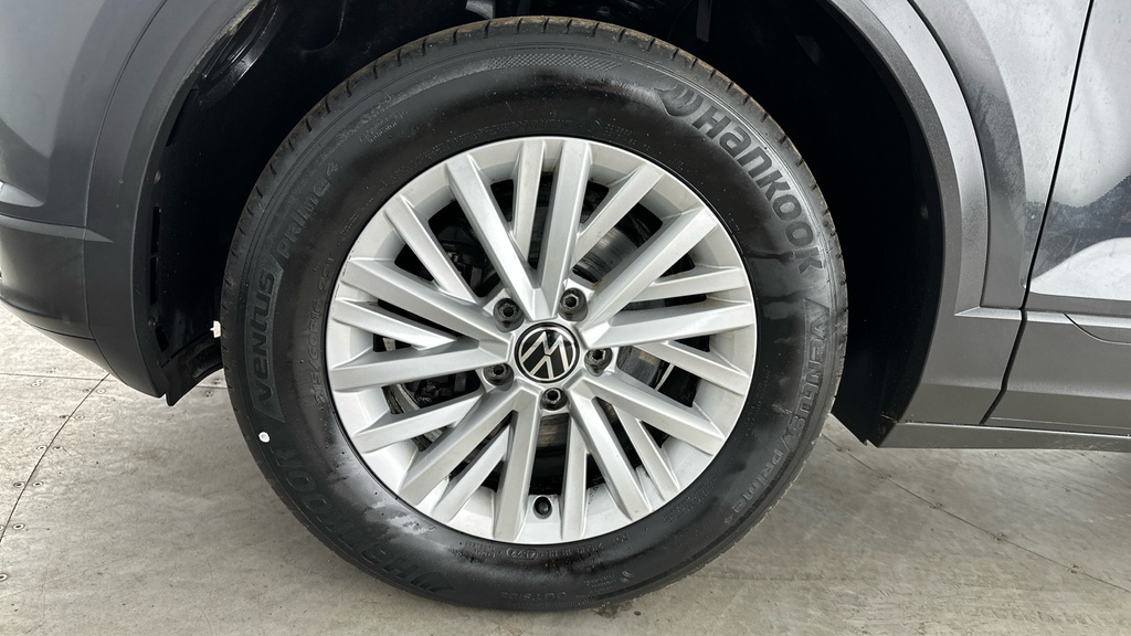 Volkswagen T-Roc 1.5 R-line Tsi Evo Dsg 148 Bhp Black #19