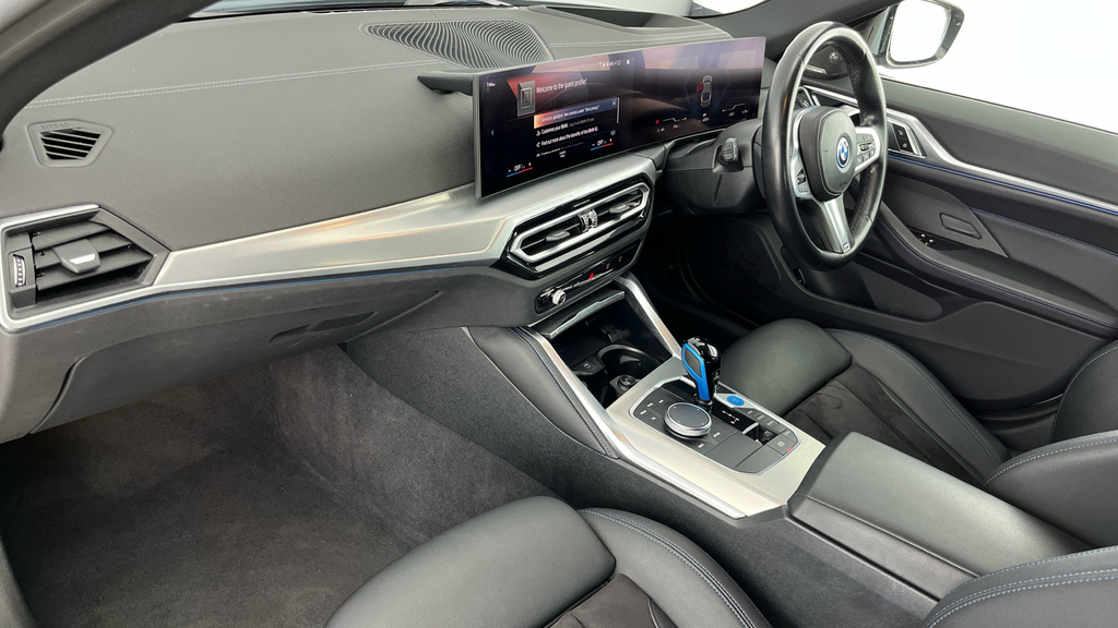 BMW i4 40 83.9Kwh M Sport Gran Coupe Ed Blue #11