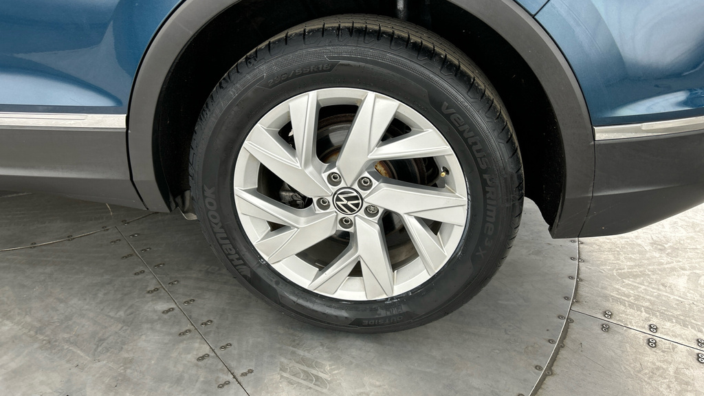 Volkswagen Tiguan 1.5L R-line Black #24
