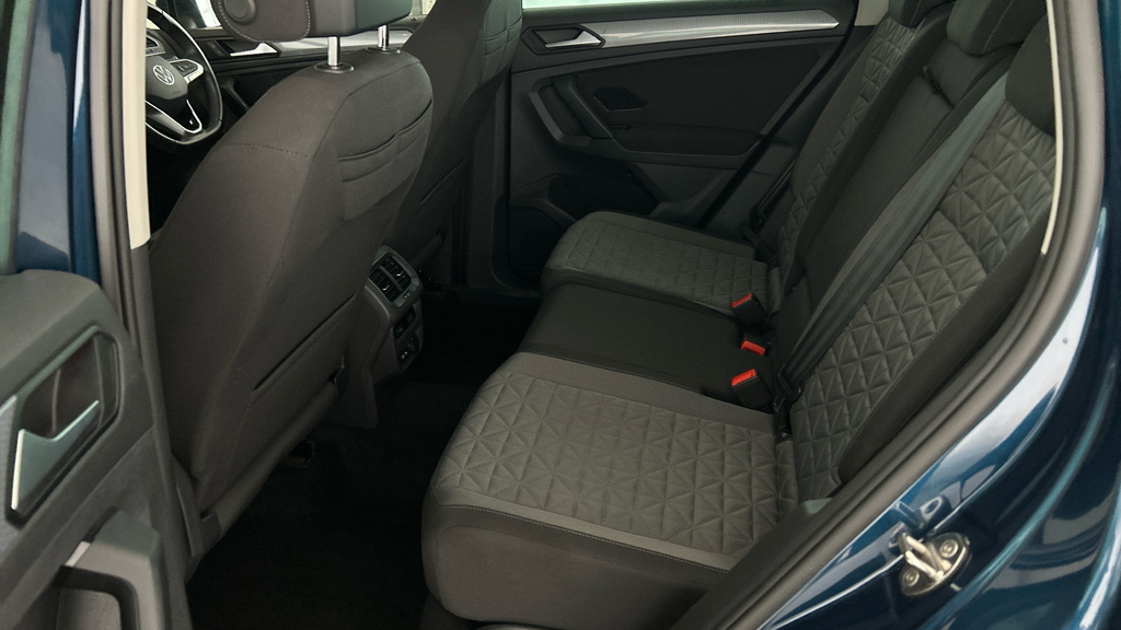 Volkswagen Tiguan 1.5L R-line Black #20