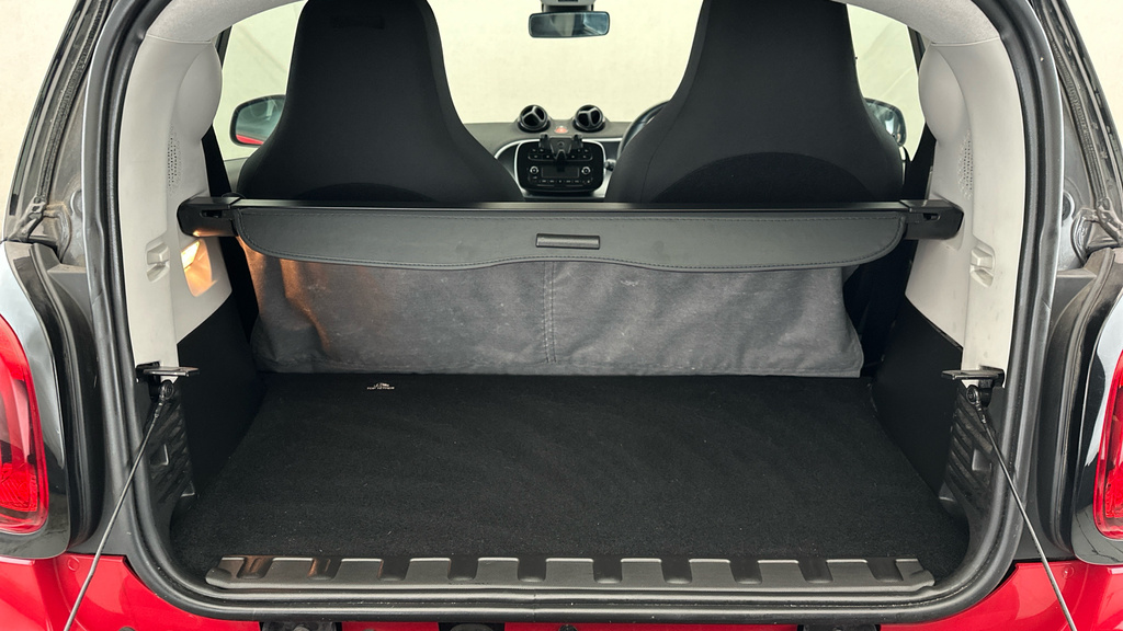 Smart Fortwo Coupe 60Kw Eq Prime Prem Plus 17Kwh 22Kwch Black #17