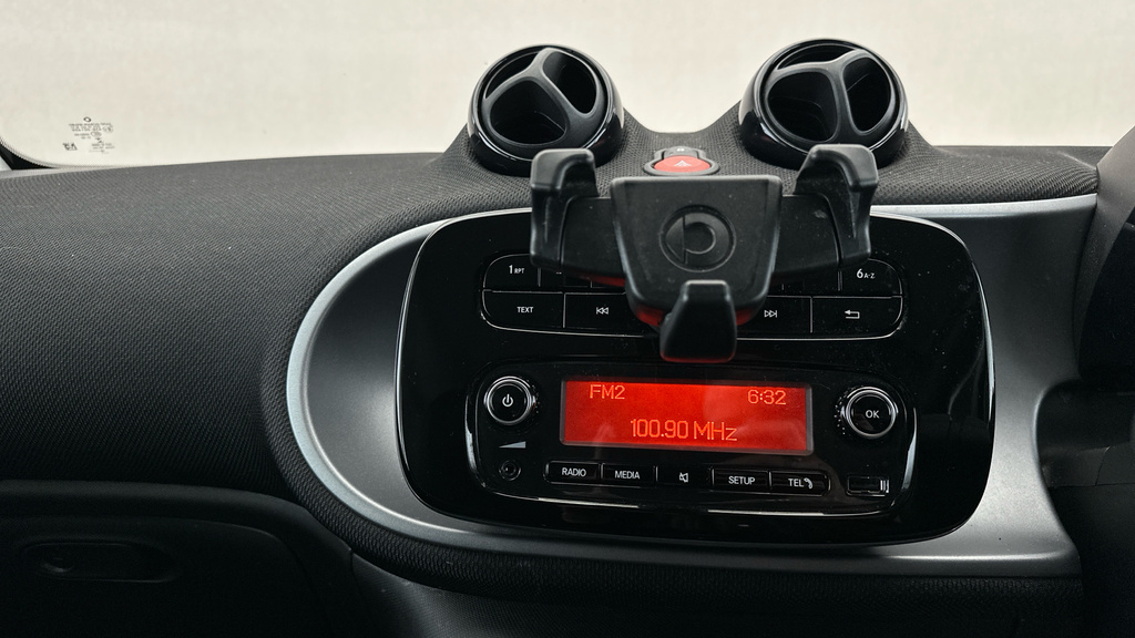 Smart Fortwo Coupe 60Kw Eq Prime Prem Plus 17Kwh 22Kwch Black #14