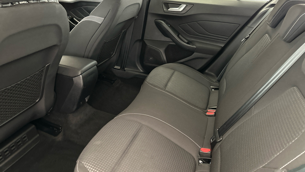 Ford Focus Zetec Estate 1.5 Tdci In Black With Only 6K Black #19