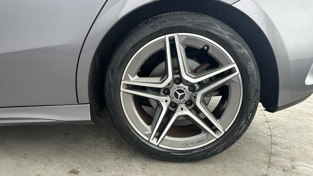 Mercedes-Benz A Class 1.5 A180d Sport Hatchback 7G-dct Euro 6 White #29
