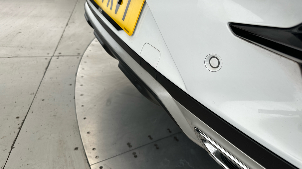 MG ZS 1.5 Hybrid Se Suv Hybrid Black #4