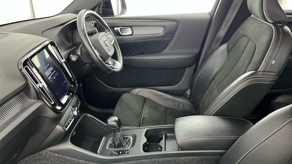 Volvo XC40 Recharge Inscription Pro, T5 Plug-in Hybrid Black #27