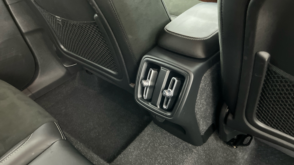Volvo XC40 Recharge Inscription Pro, T5 Plug-in Hybrid Black #29